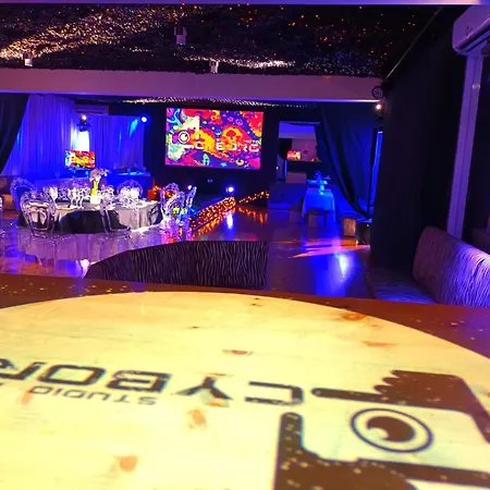 Couette-café Cyborg *